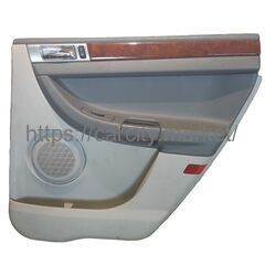 Обшивка двери задняя правая Chrysler Pacifica купить в Карсти Маркет