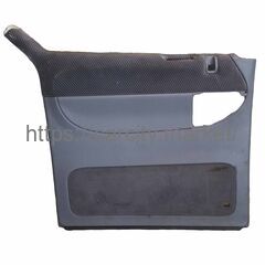 Обшивка двери задняя правая Chrysler Town&Country купить в Карсти Маркет