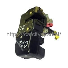 Замок двери передний правый Chrysler 300C купить в Карсти Маркет