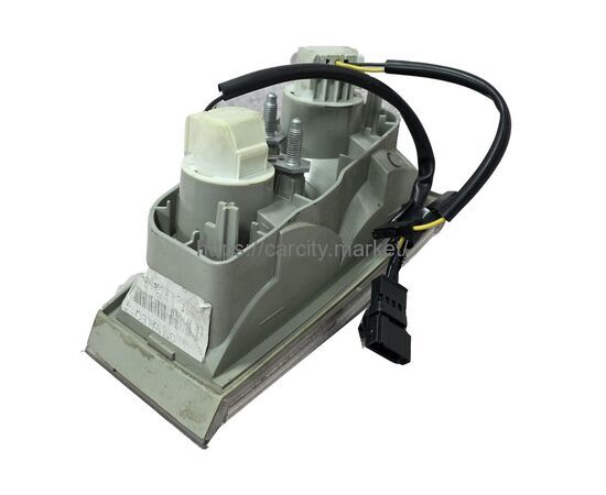 Фонарь задний внутренний правый CADILLAC BLS, изображение 2 купить в Карсти Маркет