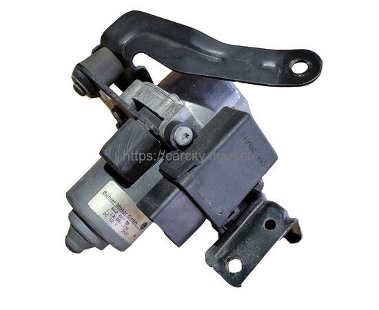 Вакуумный насос 2.8L SAAB 9-3, изображение 2 купить в Карсти Маркет